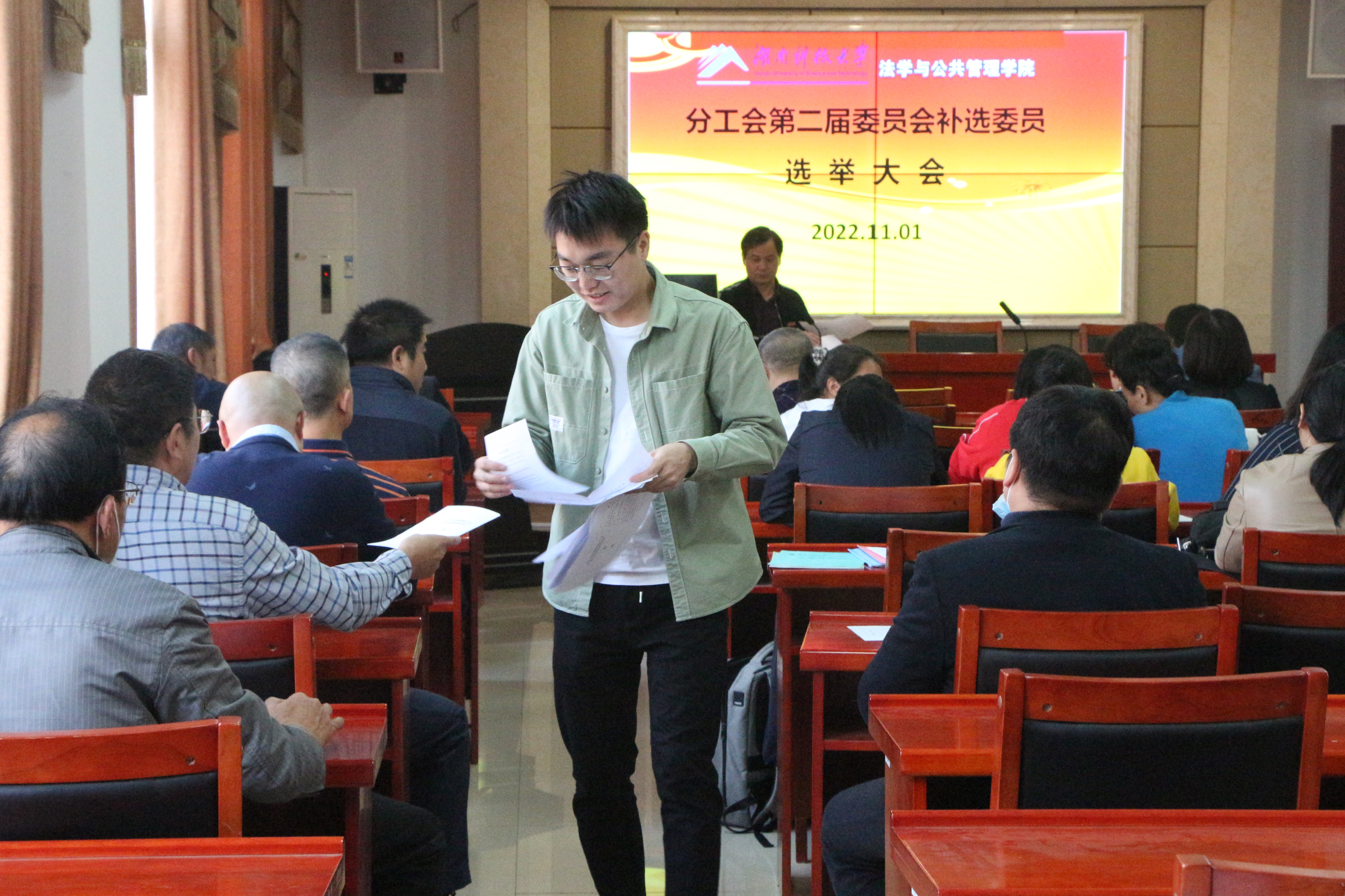 06f9cb2ceb50430a80147496f815c498.jpg 06f9cb2ceb50430a80147496f815c498.jpg